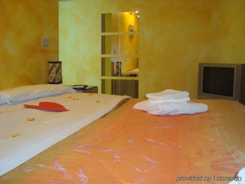 Residence Le Corniole Arezzo Habitación foto